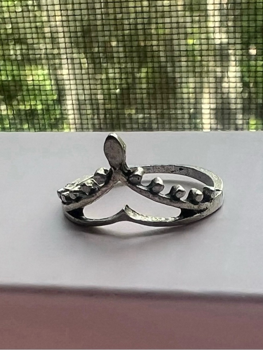 New Boho Antique Silver Tone Double V Crown Chevron Stackable Midi Ring - Size 6